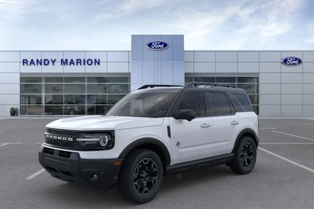 2025 Ford Bronco Sport Outer Banks photo 1