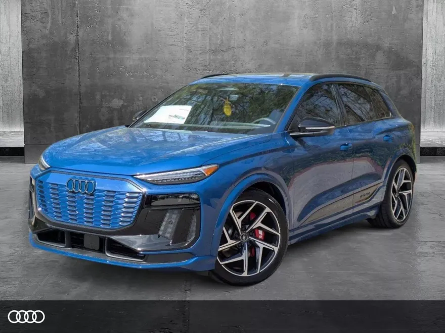 2025 Audi SQ6 photo 1