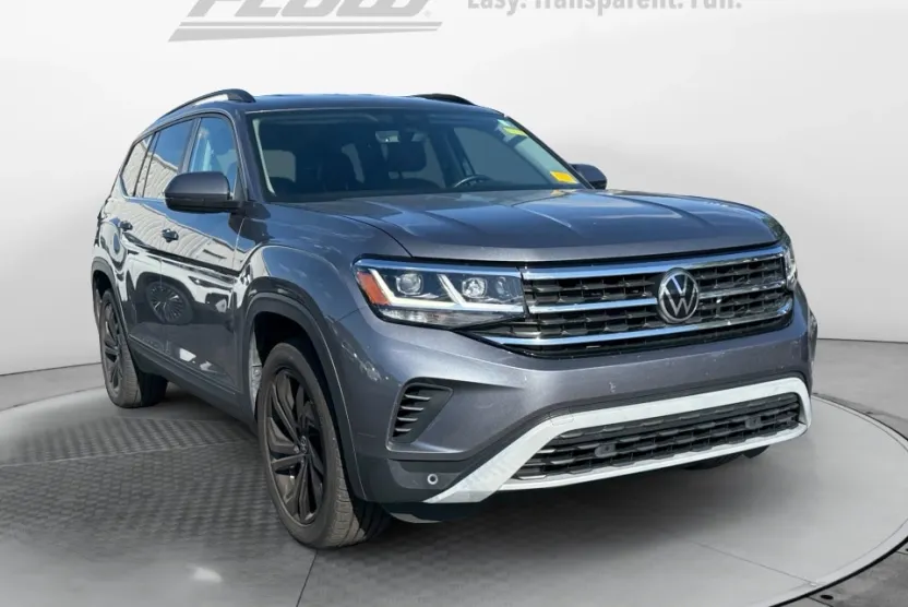 2022 Volkswagen Atlas SE Technology photo 1