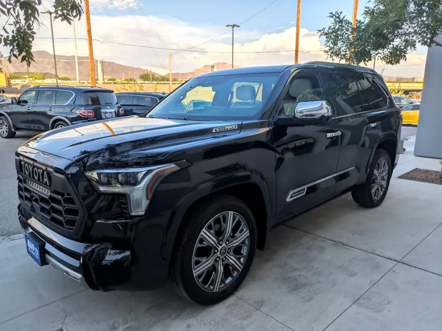 2023 Toyota Sequoia TRD Pro photo 3