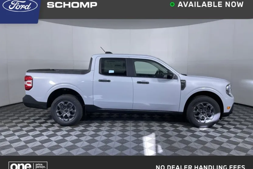2025 Ford Maverick XLT photo 1