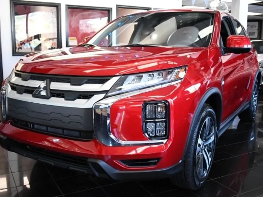 2025 Mitsubishi Outlander Sport ES photo 1