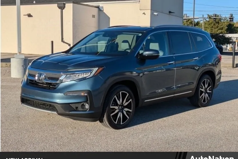 2022 Honda Pilot Touring photo 1