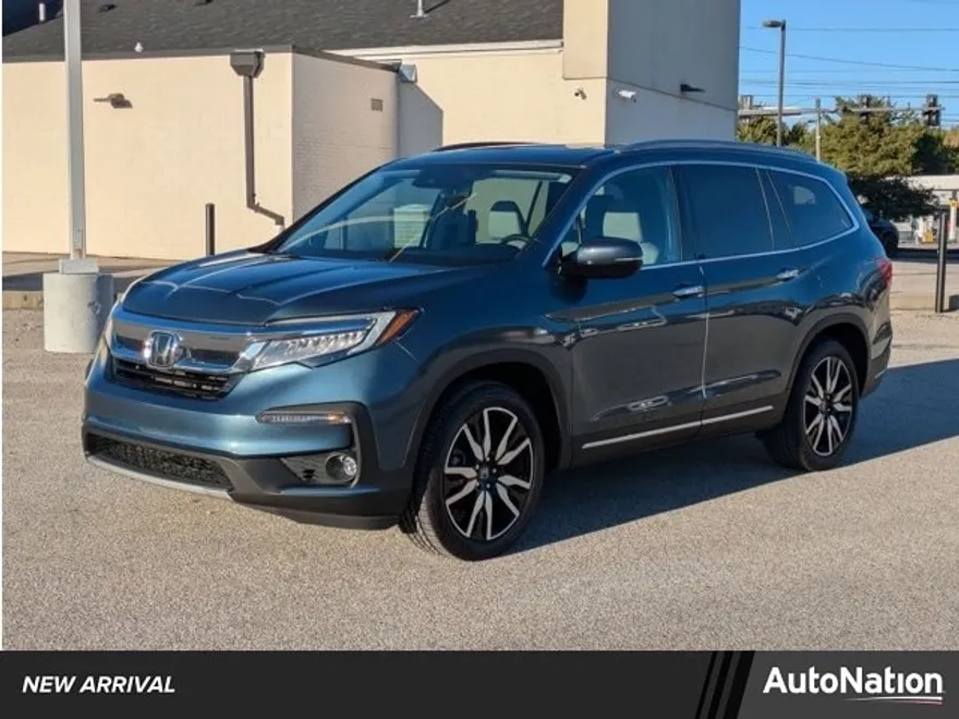2022 Honda Pilot Touring photo 1