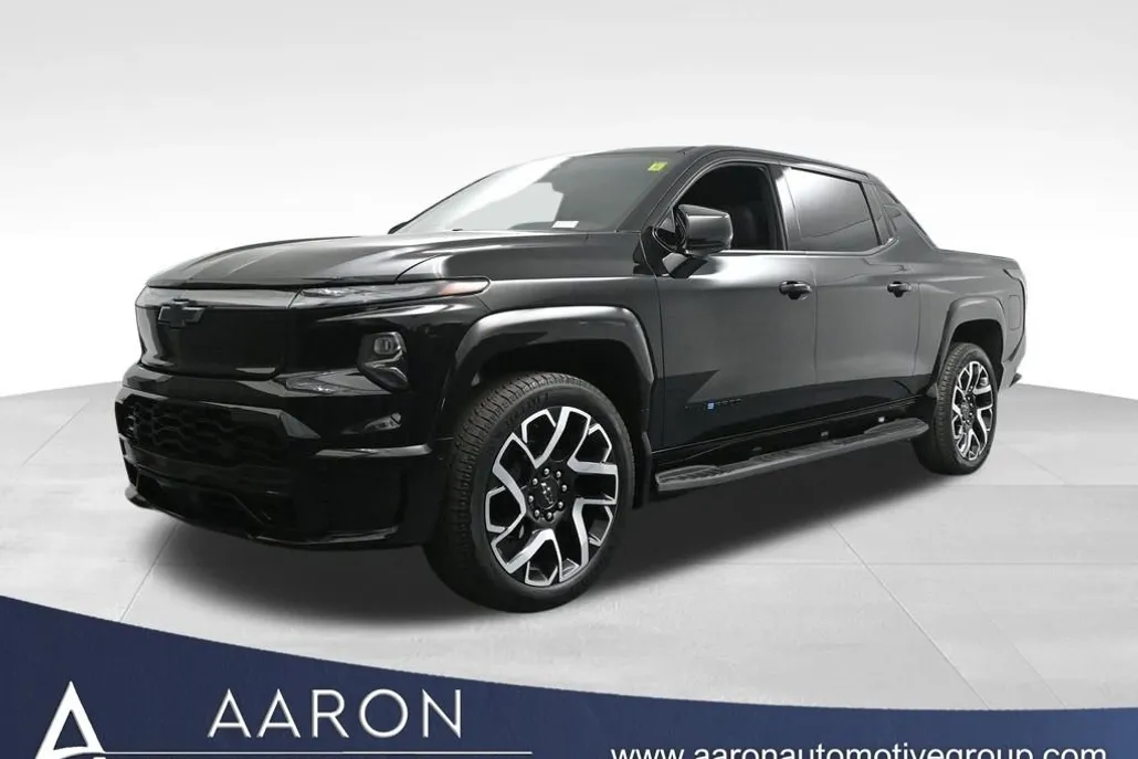 2024 Chevrolet Silverado EV RST photo 1