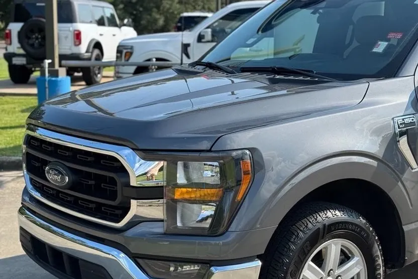 2023 Ford F-150 XLT photo 1