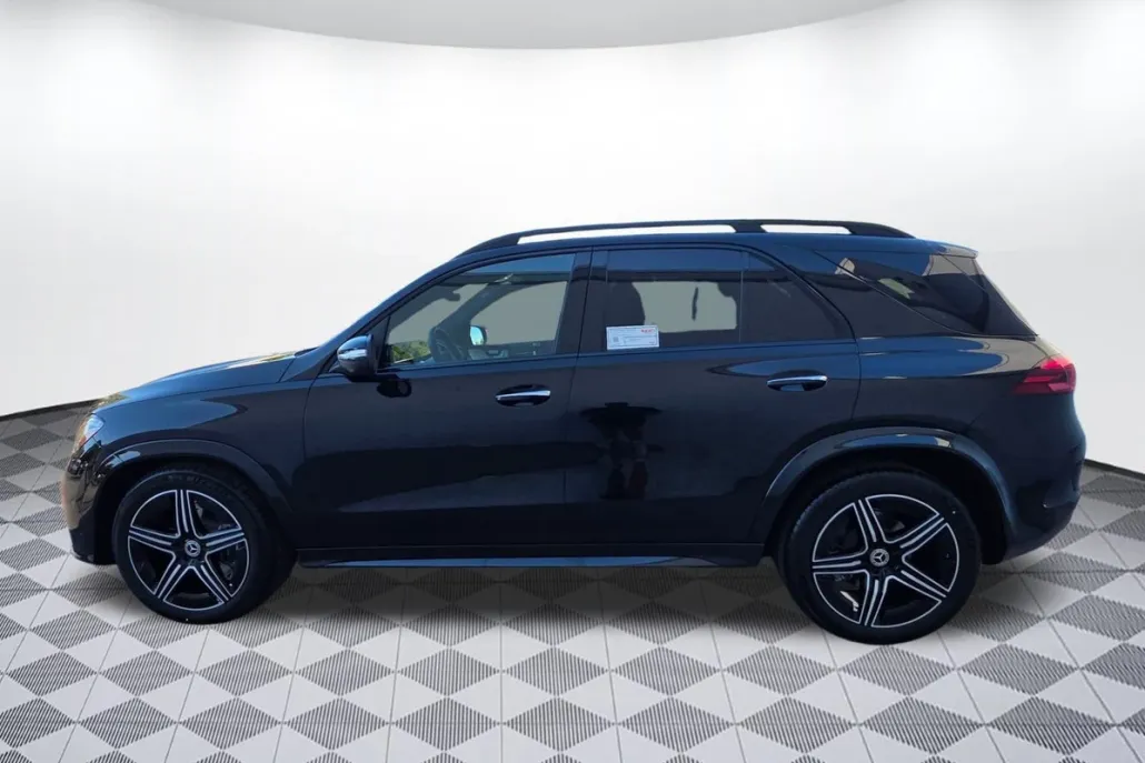 2026 Mercedes Benz GLE 450 4MATIC photo 1