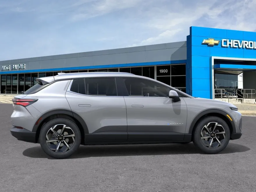 2026 Chevrolet Equinox EV 1LT photo 1