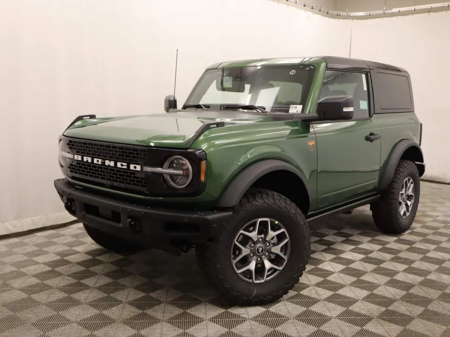 2025 Ford Bronco Badlands photo 1