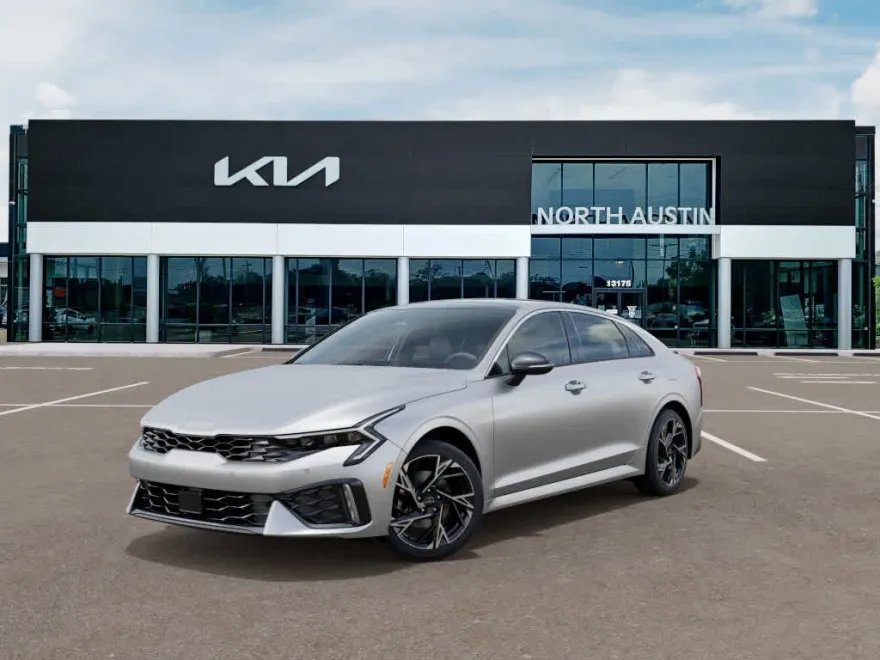 2025 Kia K5 GT-Line photo 1