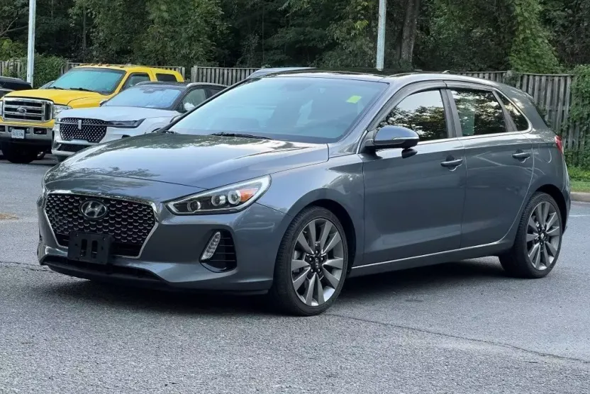 2018 Hyundai Elantra GT Sport photo 1