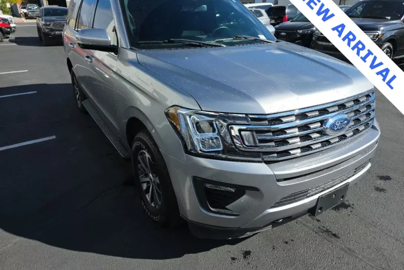 2021 Ford Expedition XLT photo 1
