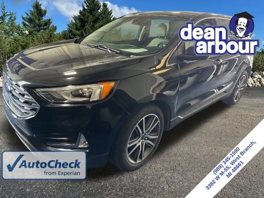 2019 Ford Edge Titanium photo 1
