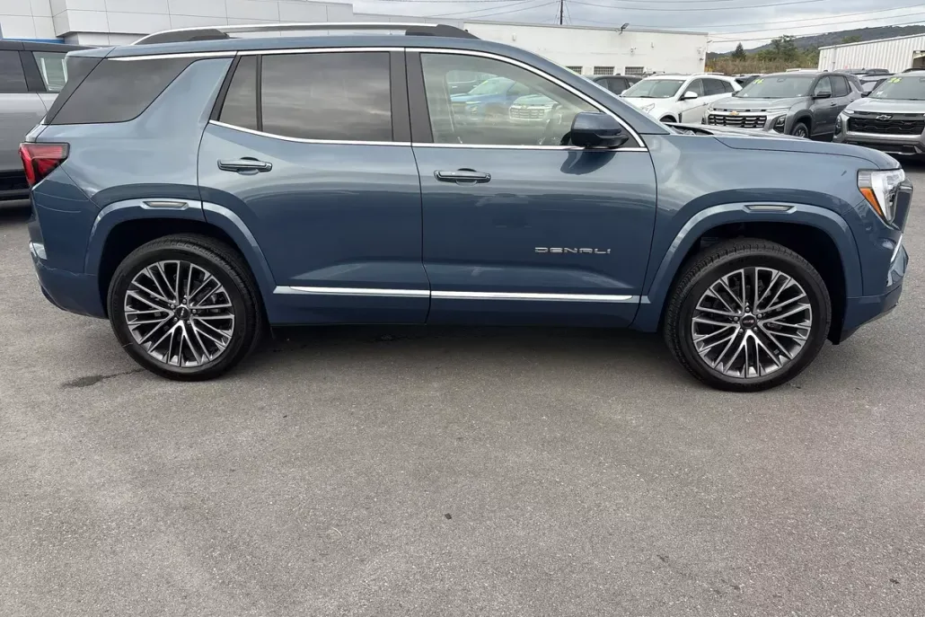 2026 Gmc Terrain Denali photo 1