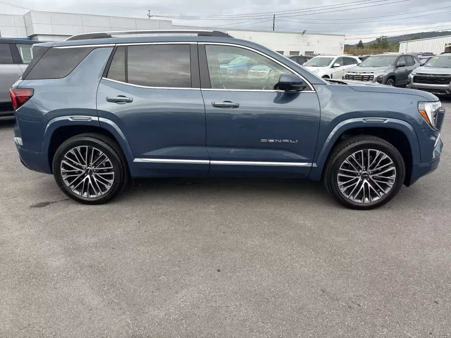 2026 Gmc Terrain Denali photo 1