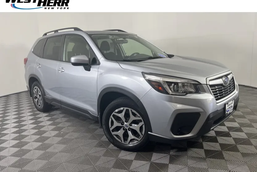 2019 Subaru Forester Premium photo 1