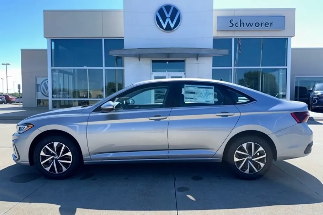 2025 Volkswagen Jetta S photo 1
