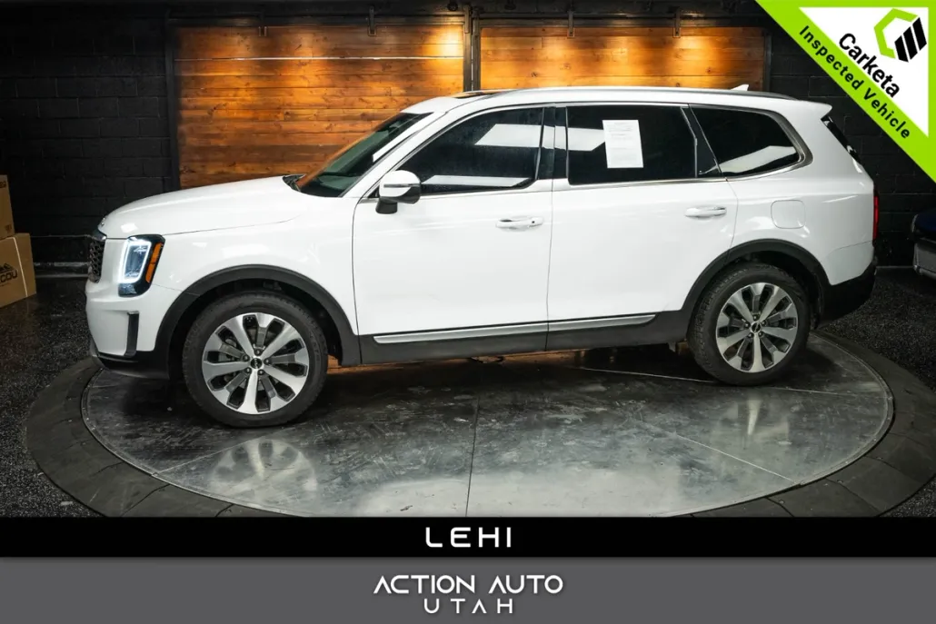 2022 Kia Telluride S photo 1