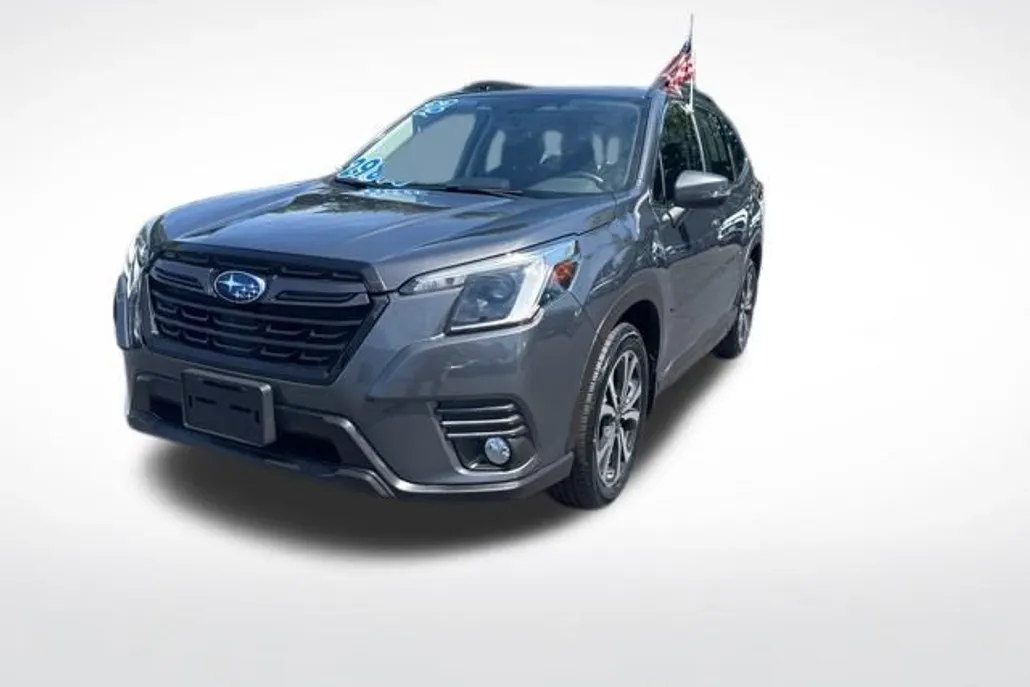 2022 Subaru Forester Limited photo 1