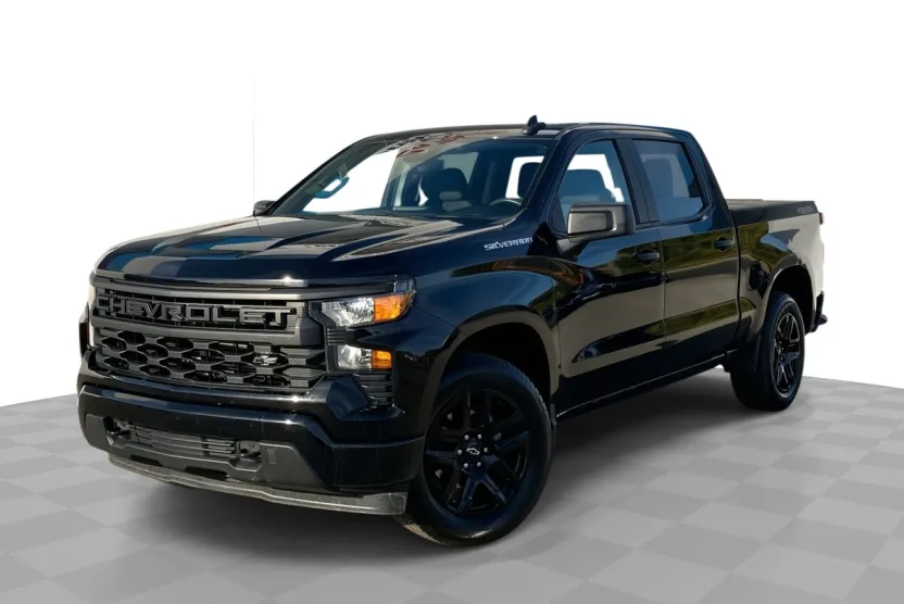 2023 Chevrolet Silverado 1500 Custom photo 1