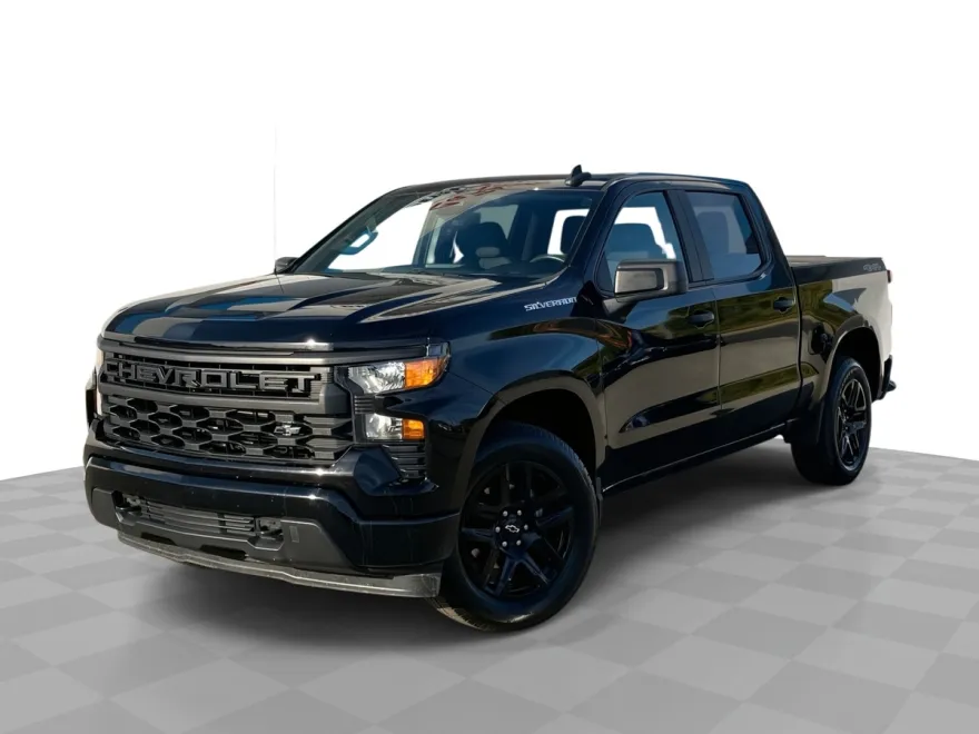 2023 Chevrolet Silverado 1500 Custom photo 1