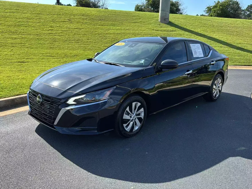 2024 Nissan Altima 2.5 S photo 1
