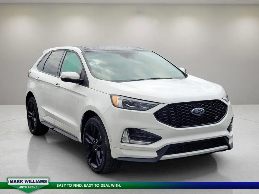 2024 Ford Edge ST photo 1