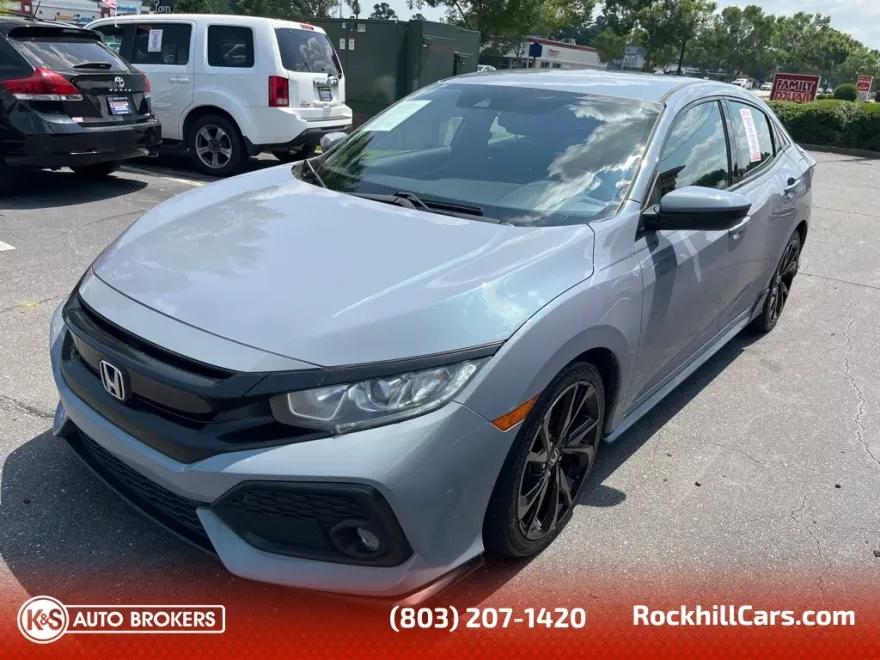2019 Honda Civic Sport photo 1