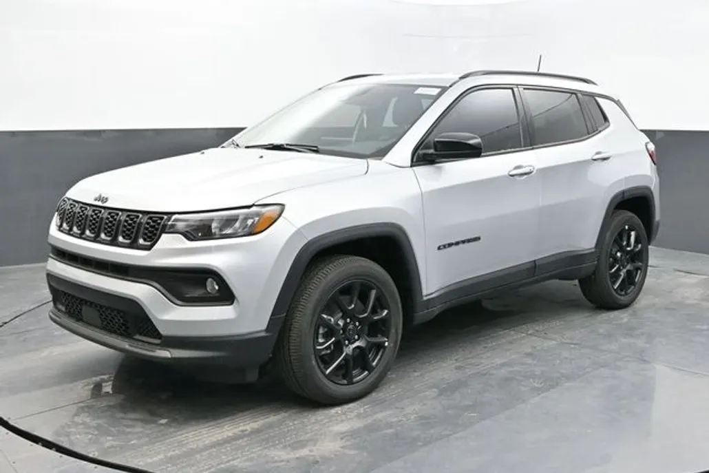 2025 Jeep Compass Latitude photo 1