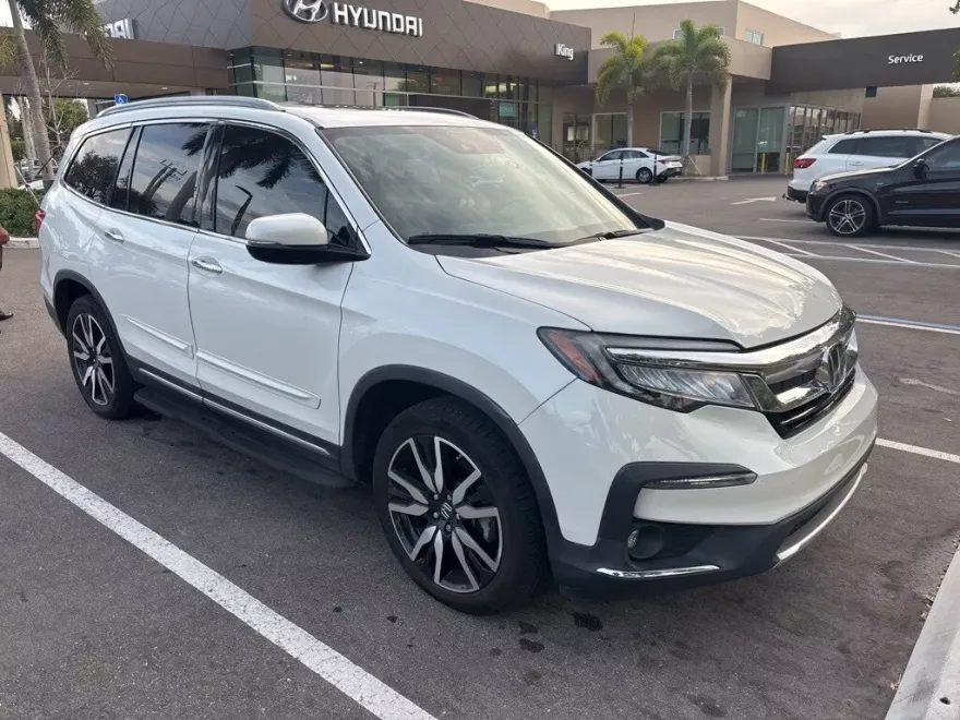 2021 Honda Pilot Touring photo 1