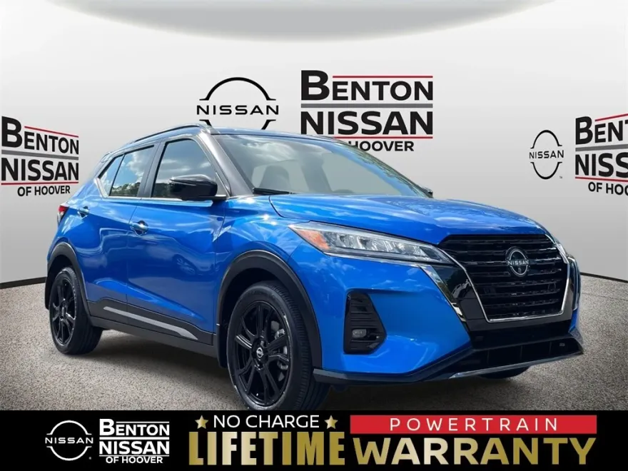 2024 Nissan Kicks SR photo 1