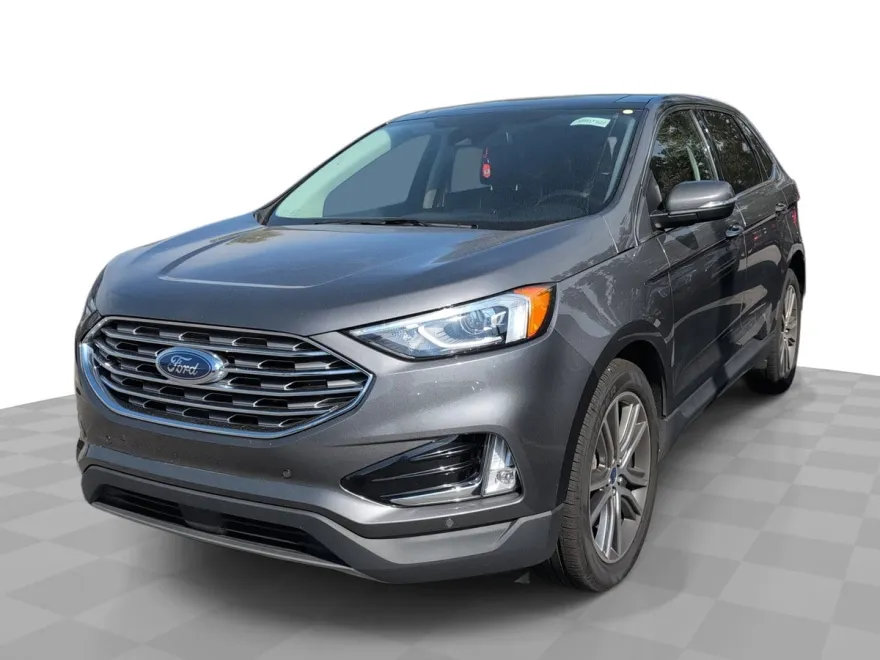 2022 Ford Edge Titanium photo 1