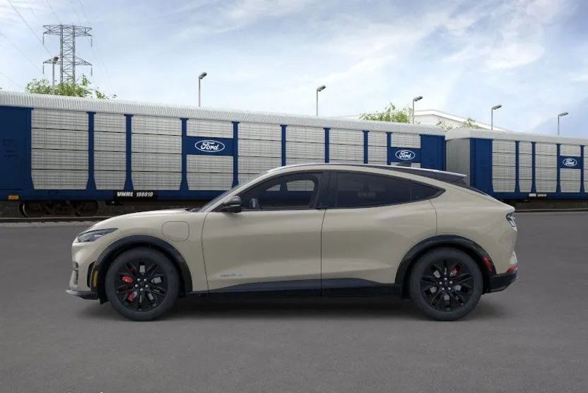 2025 Ford Mustang Mach-E Premium photo 1