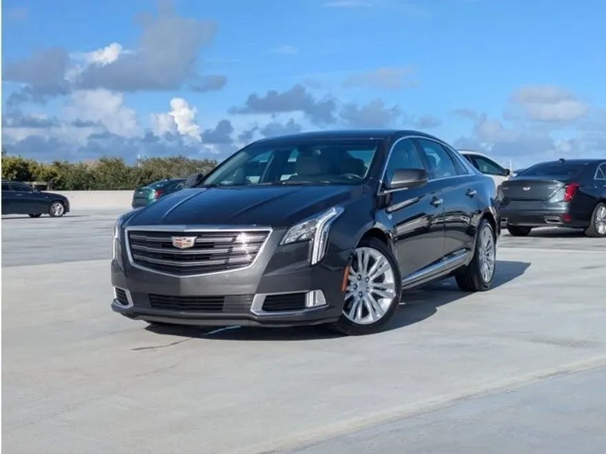 2019 Cadillac XTS Luxury photo 1