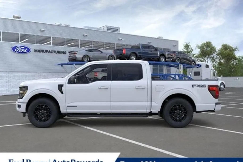 2025 Ford F-150 XLT photo 1