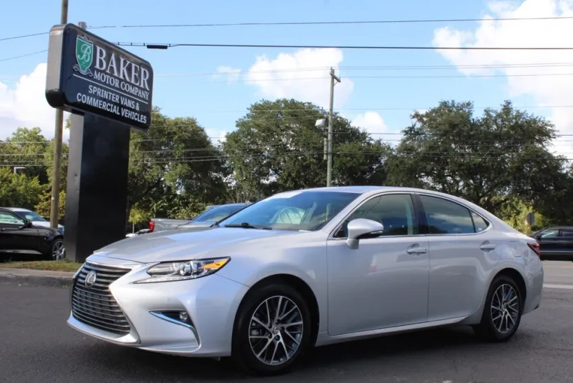 2018 Lexus ES 350 photo 1