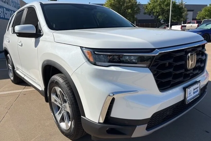 2025 Honda Pilot EX-L photo 1