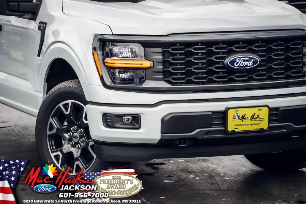 2025 Ford F-150 STX photo 1