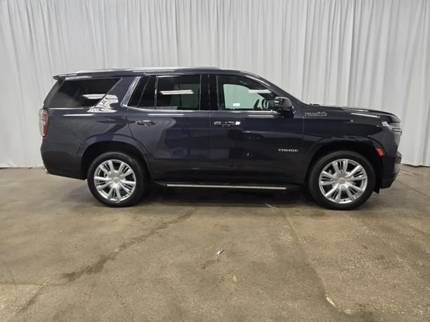 2022 Chevrolet Tahoe High Country photo 1