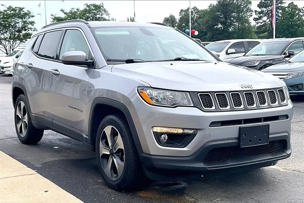 2018 Jeep Compass Latitude photo 1