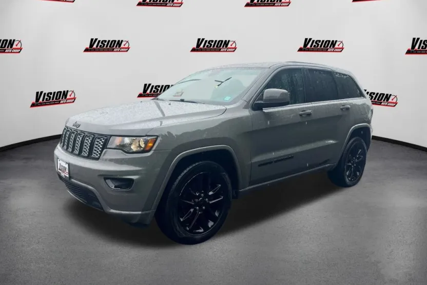 2019 Jeep Grand Cherokee Altitude photo 1
