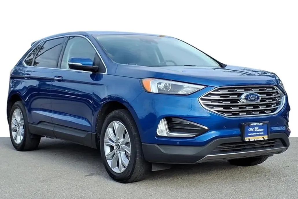 2024 Ford Edge Titanium photo 1