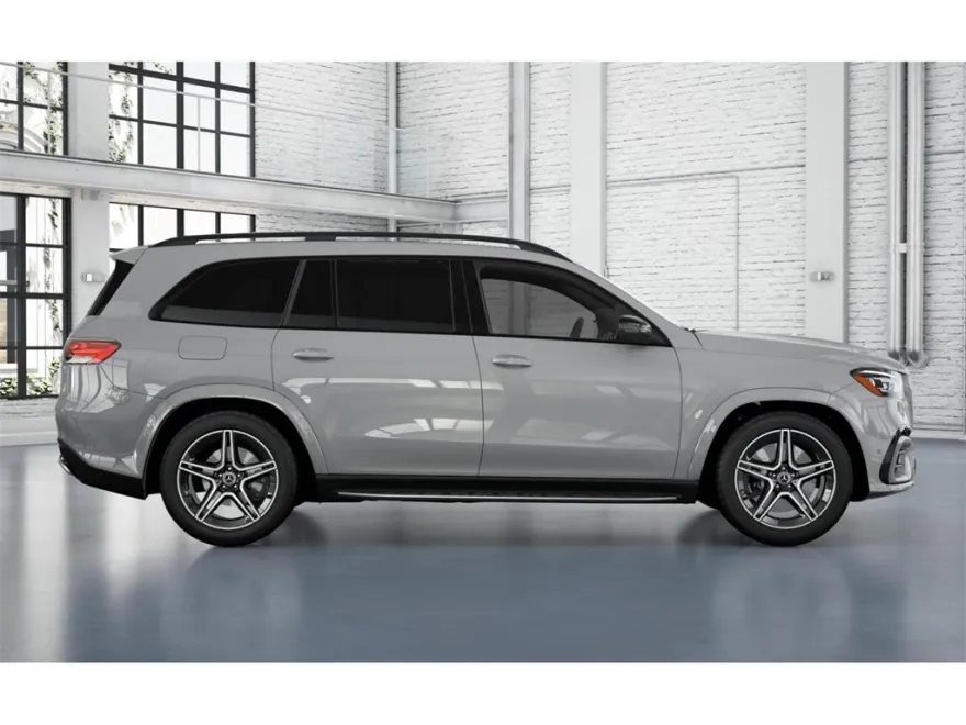 2026 Mercedes Benz GLS 450 4MATIC photo 1