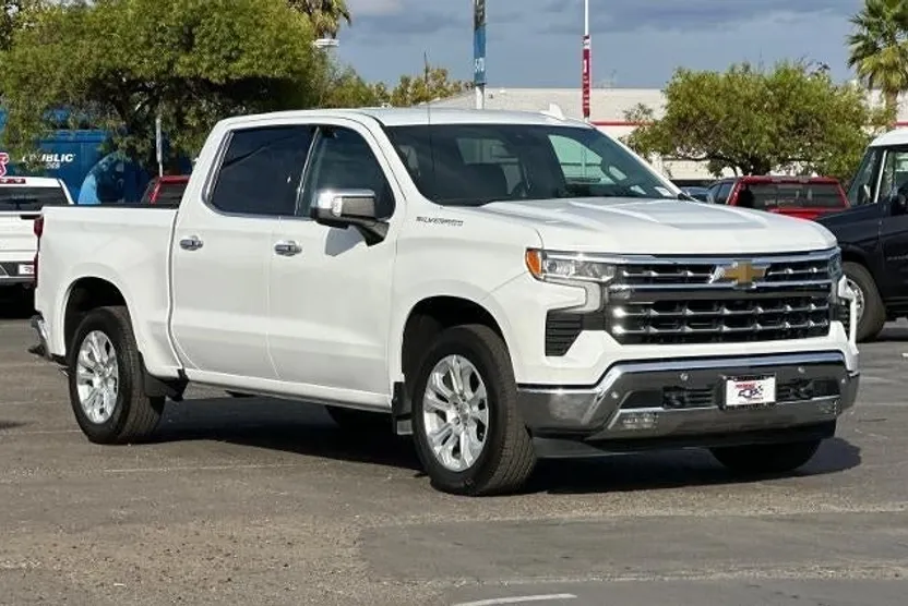 2023 Chevrolet Silverado 1500 LTZ photo 1
