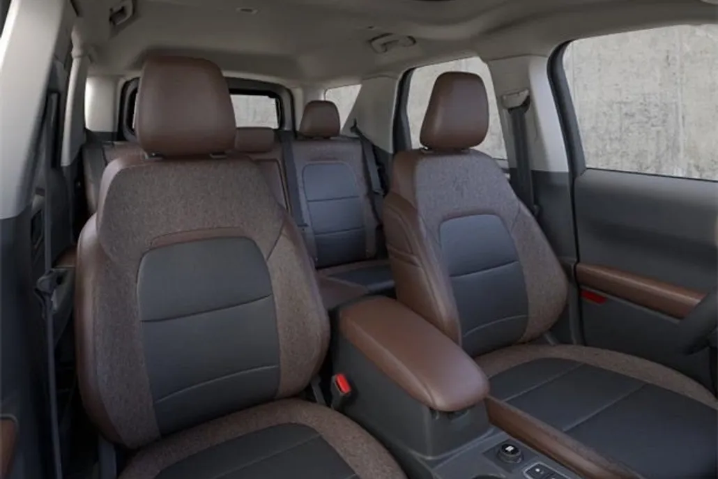 2025 Ford Bronco Sport Outer Banks photo 1