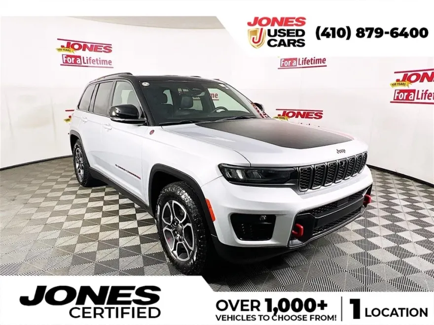 2022 Jeep Grand Cherokee Trailhawk photo 1