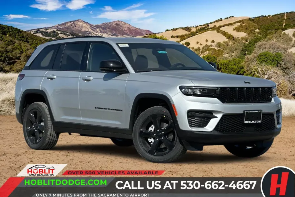 2025 Jeep Grand Cherokee Altitude photo 1
