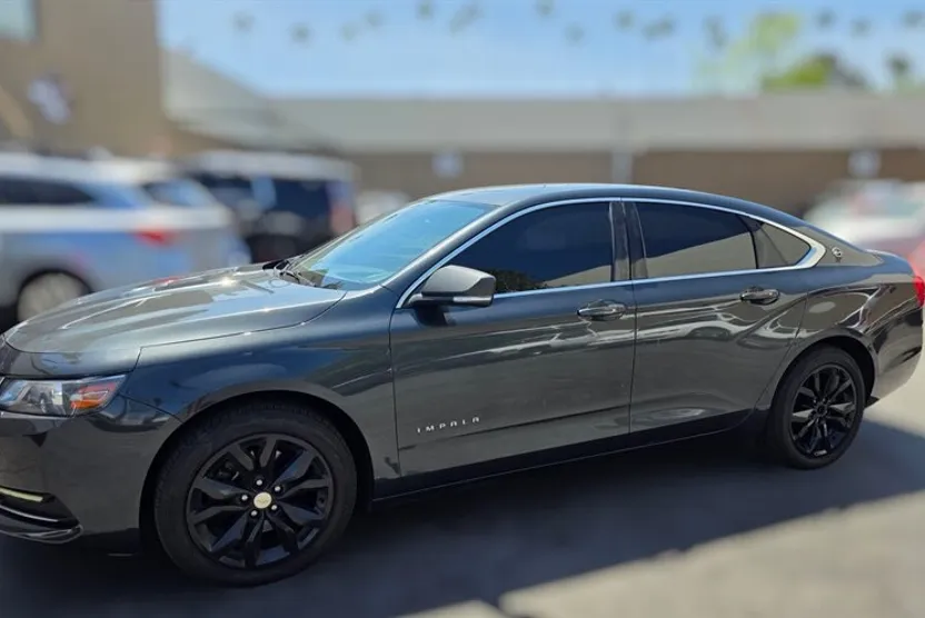 2018 Chevrolet Impala 1LT photo 1