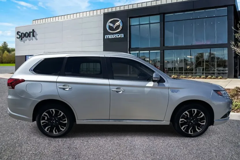 2018 Mitsubishi Outlander PHEV SEL photo 1