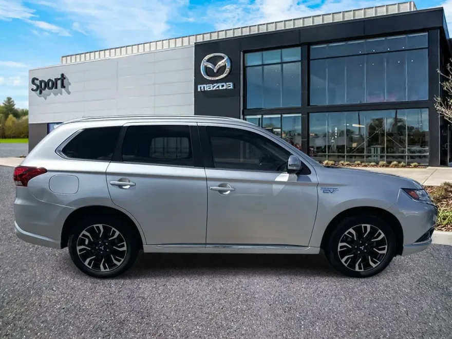 2018 Mitsubishi Outlander PHEV SEL photo 1